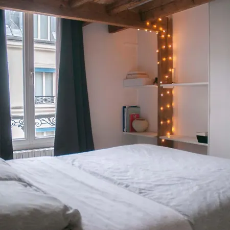 Nice 40 M Bright And Cosy With Wifi In Paris