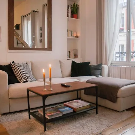 Nice 40 M Bright And Cosy With Wifi In Paris *