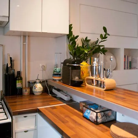 Nice 40 M Bright And Cosy With Wifi In Paris Apartment Paris